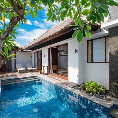 Lembongan Beach Club & Resort