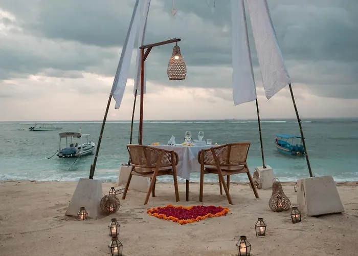 Club & Resort